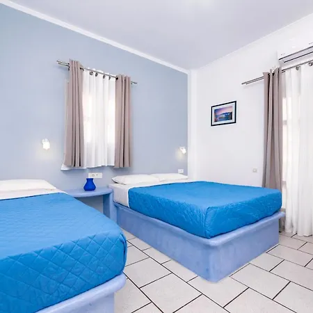 Fortuna 3* Perissa (Santorini)