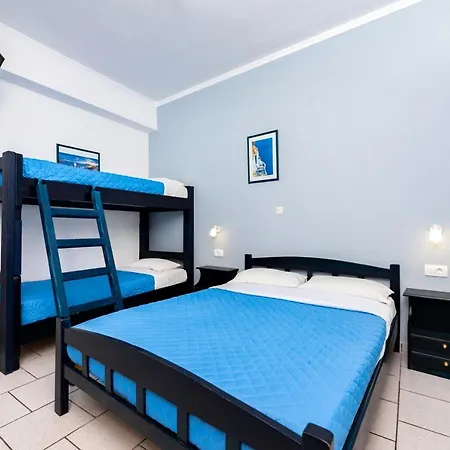 Fortuna 3* Perissa (Santorini)